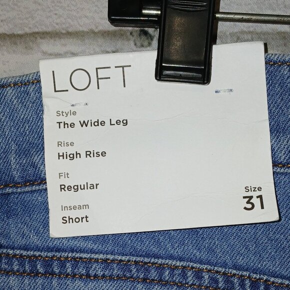 WOMENS WIDE LEG HIGH RISE  LIGHT WASH DENIUM JEANS BY LOFT NWT SIZE 31 - Picture 8 of 8